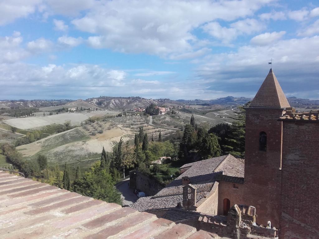 Agriturismo Il Torrione Certaldo Kültér fotó