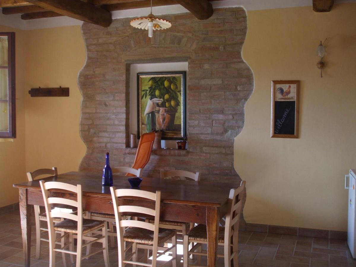 Agriturismo Il Torrione Villa Certaldo Szoba fotó