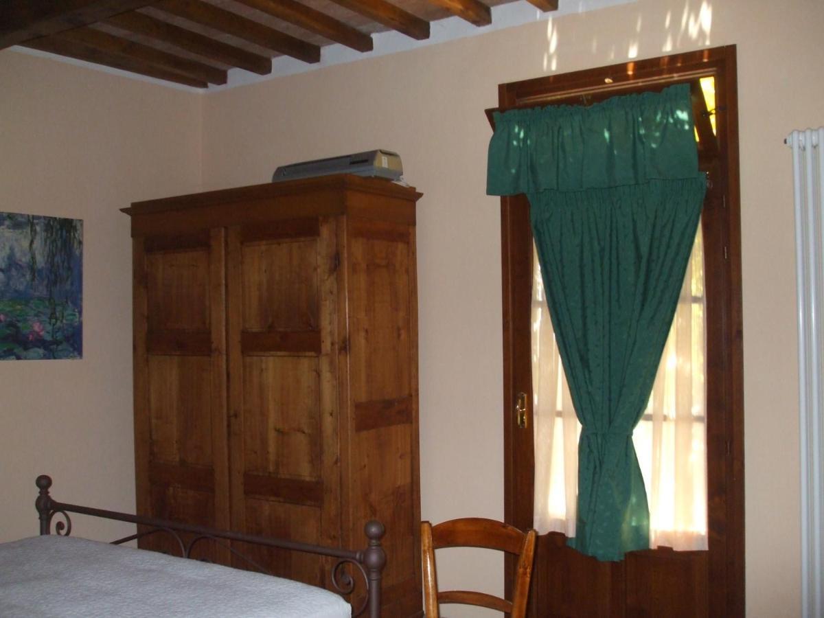 Agriturismo Il Torrione Certaldo Szoba fotó