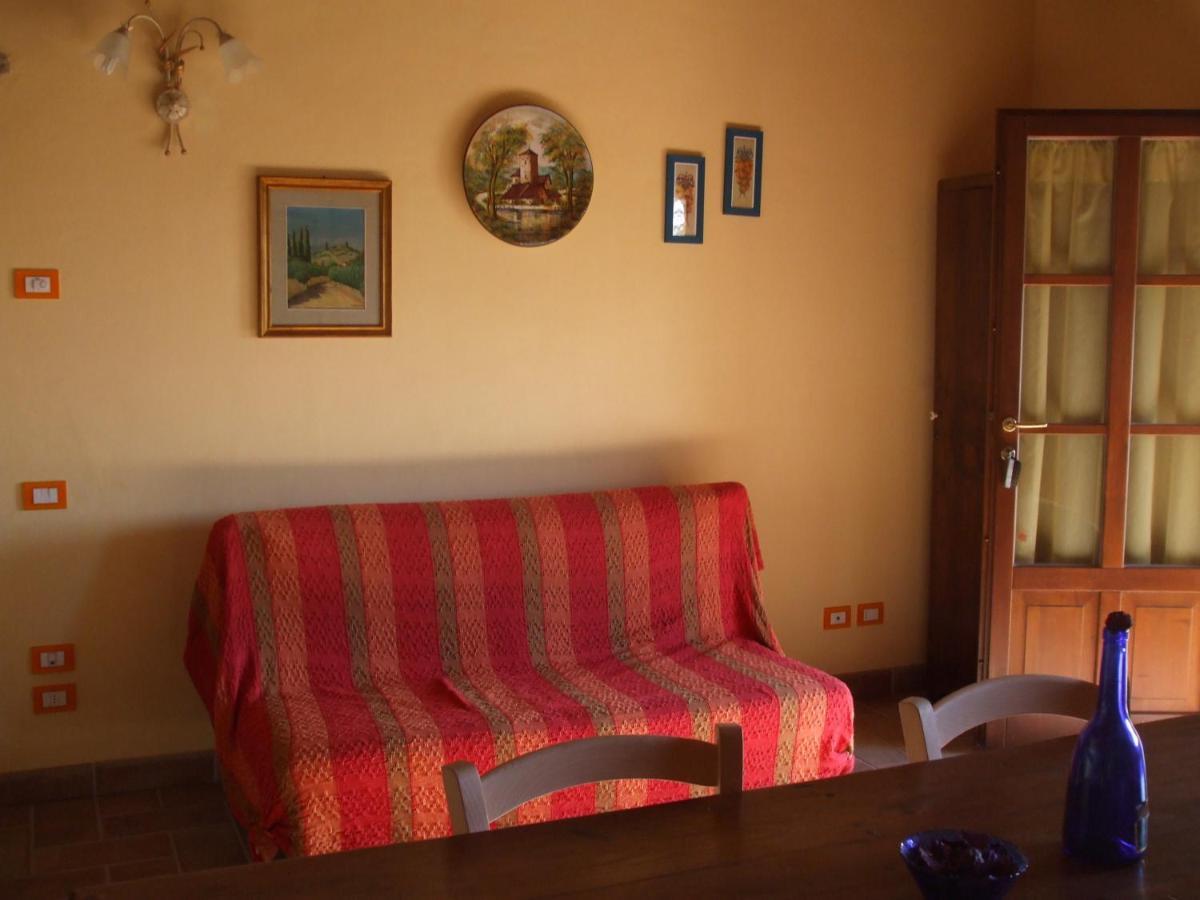 Agriturismo Il Torrione Certaldo Szoba fotó