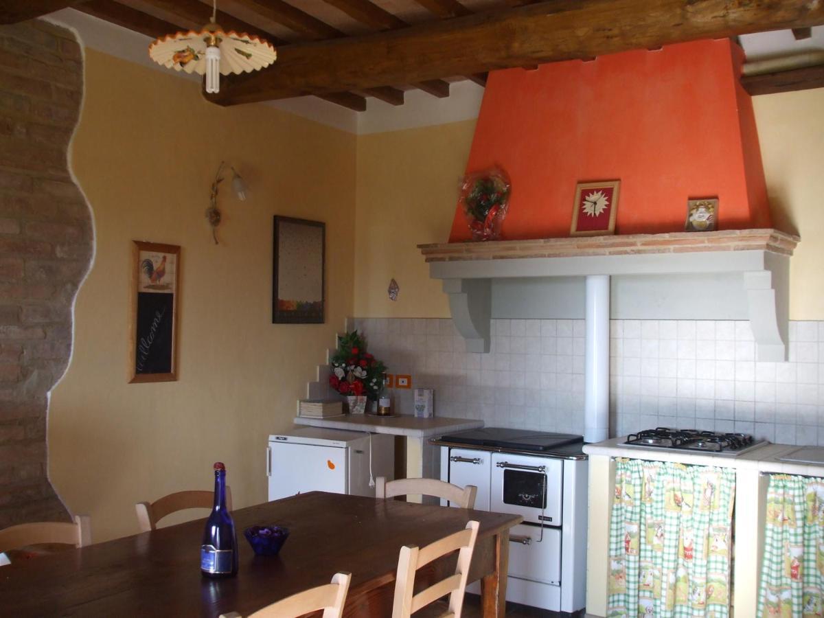 Agriturismo Il Torrione Certaldo Szoba fotó